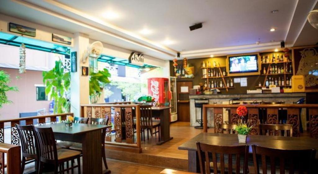 Triple Rund Place Hotel Patong Экстерьер фото