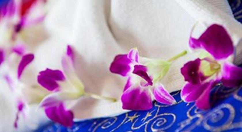 Triple Rund Place Hotel Patong Экстерьер фото