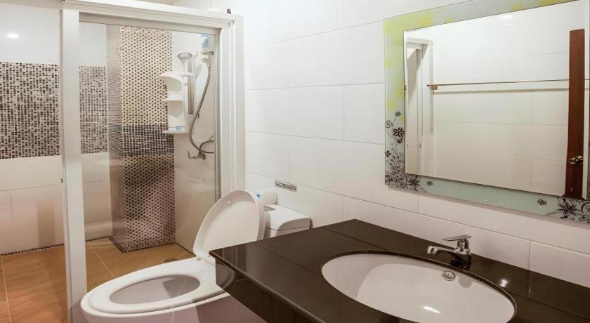 Triple Rund Place Hotel Patong Экстерьер фото