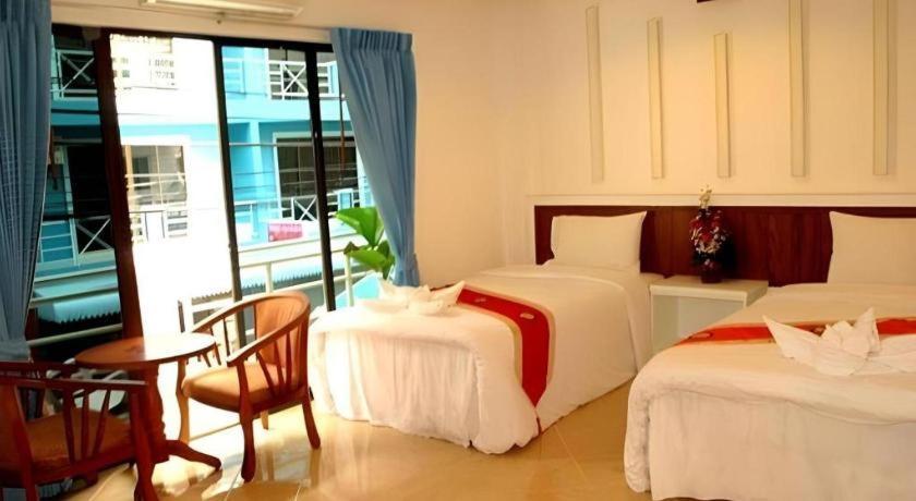 Triple Rund Place Hotel Patong Экстерьер фото